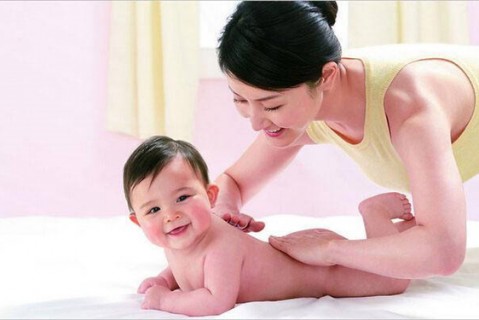 东莞代生宝宝长牙了就断奶了吗 喂奶的六大误区妈妈千万要避开